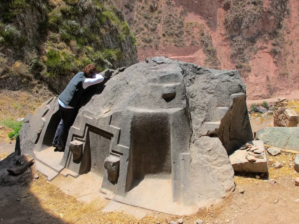 Ñaupa Iglesia Ollantaytambo